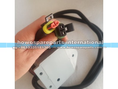 ,HOWO搅拌车上装件风扇控制开关,济南冠泽卡车配件营销中心