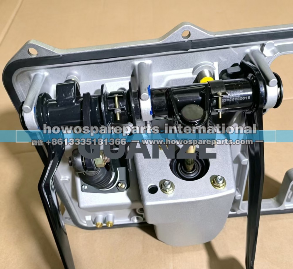 WG9725360020E,组合踏板总成,济南冠泽卡车配件营销中心