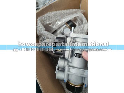 DZ98189360093,SHACMAN新能源脚制动阀总成,济南冠泽卡车配件营销中心