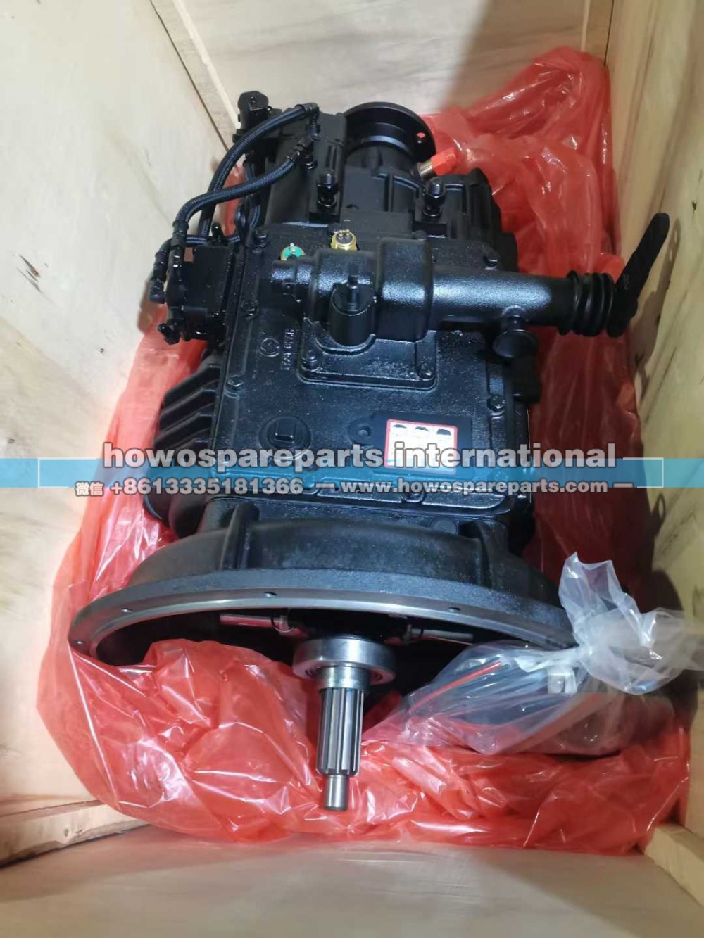 8JS125T-G5777,徐工变速箱总成带后取力器徐工吊车变速箱,济南冠泽卡车配件营销中心