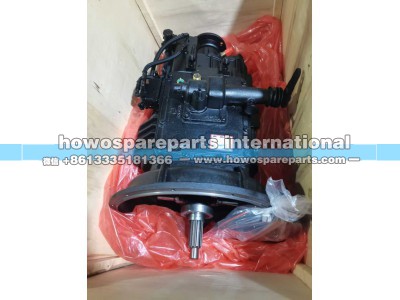 8JS125T-G5777,徐工变速箱总成带后取力器徐工吊车变速箱,济南冠泽卡车配件营销中心