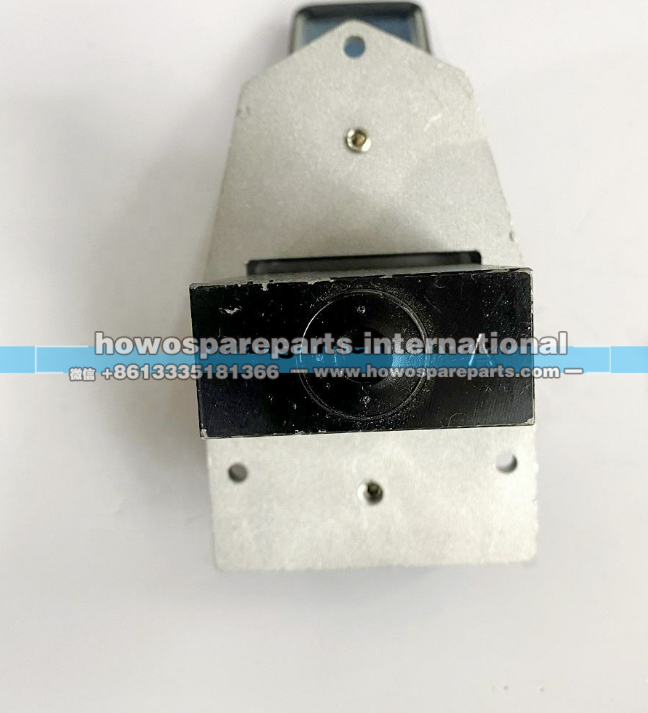 31N5-20020,液压控制开关系统R140W7 R170W9 R200W7挖掘机液压脚踏阀,济南冠泽卡车配件营销中心