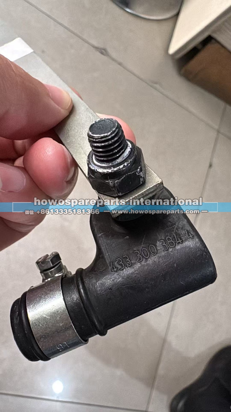 WG9925715114,重汽汕德卡豪沃T7空气悬挂ECAS气体弹簧减震高度控制阀拉摆杆,济南冠泽卡车配件营销中心
