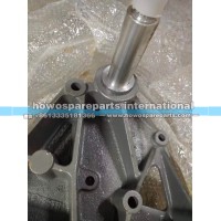 AZ9731520019 HOWO右置车方向摆臂支座