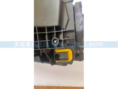 2655848,左前大灯,济南翥楠汽车配件有限公司