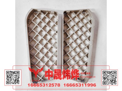 YG1671230011,豪沃MAX左侧翼子板防滑板,济南中晟炜烨国际贸易有限公司