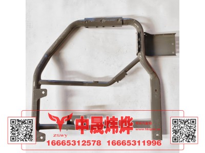 YG1671230170,豪沃MAX右挡泥板支架,济南中晟炜烨国际贸易有限公司
