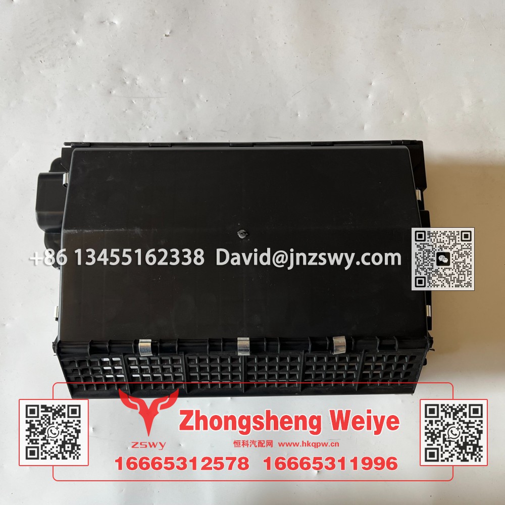 AZ1671820022,豪沃E7-N7蒸发器壳体,济南中晟炜烨国际贸易有限公司