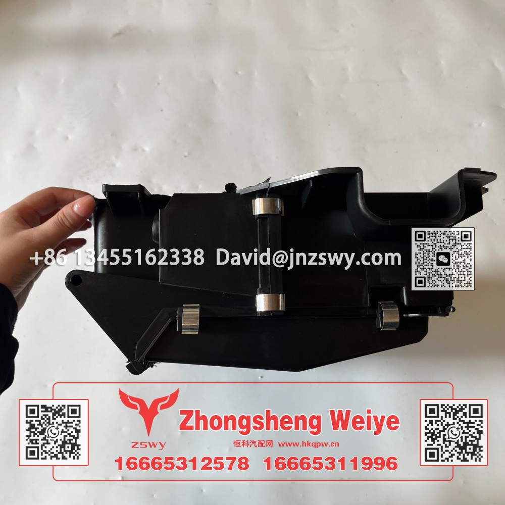 AZ1671820022,豪沃E7-N7蒸发器壳体,济南中晟炜烨国际贸易有限公司