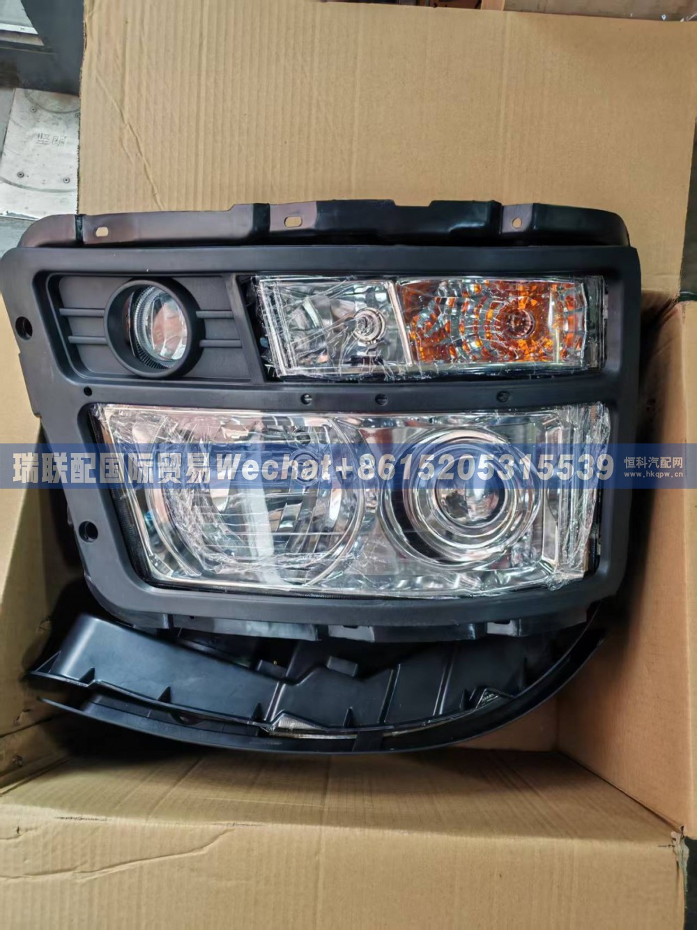 DZ95189724010左前照灯（整体式右置车）瑞联配国际贸易