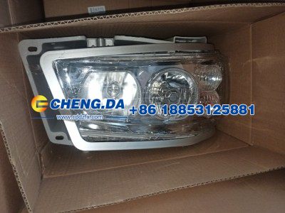 WG9719720002,豪沃前大灯（右）,山东鼎赞飞行汽车制造有限公司