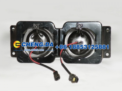 WG9719720006,雾灯 右 HOWO 07款,山东鼎赞飞行汽车制造有限公司