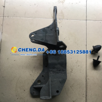 AZ1642440011,驾驶室液压锁下支架 左,山东鼎赞飞行汽车制造有限公司