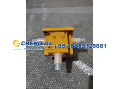 804432630D170T-F05,转向制动阀（泵总成）,山东鼎赞飞行汽车制造有限公司