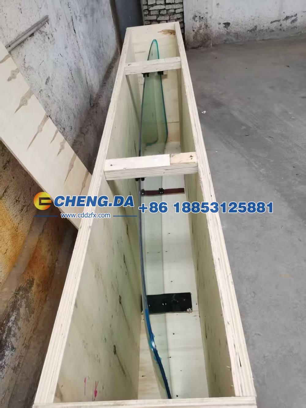 WG1642710001,HOWO驾驶室前风窗玻璃,山东鼎赞飞行汽车制造有限公司