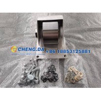 LZGJLBT48SX043554-GLZC滚轮总成（含底座，螺栓，滚轮，防护罩）（副厂）