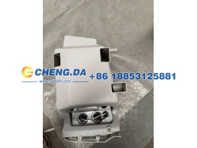 WG9719720002,豪沃前大灯（右）,山东鼎赞飞行汽车制造有限公司