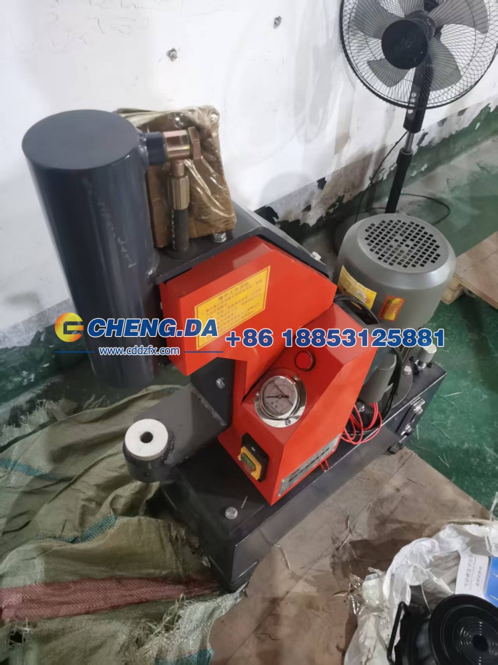 立式铆片机380V（电动铲斗千斤顶）/