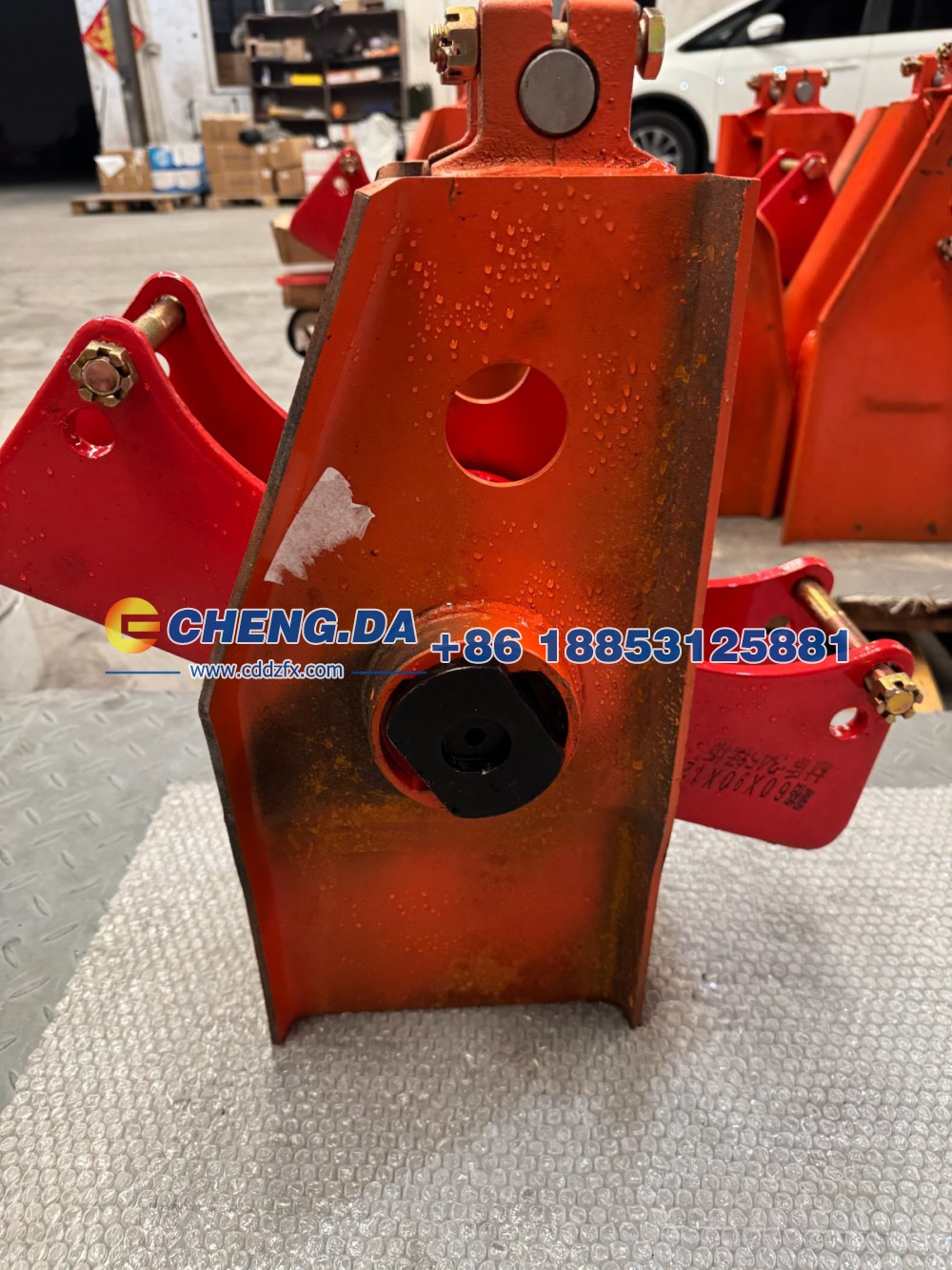,BG-ZZJ中间支架高度250厚度6MM,山东鼎赞飞行汽车制造有限公司