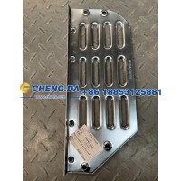 WG1642230109左上防滑板 豪沃08款