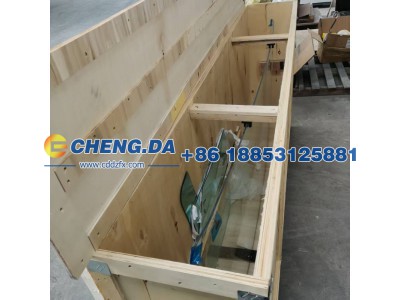 WG1642710001,HOWO驾驶室前风窗玻璃,山东鼎赞飞行汽车制造有限公司