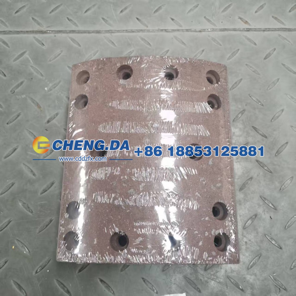 WG9231342069,14孔后刹车片红色精品,山东鼎赞飞行汽车制造有限公司