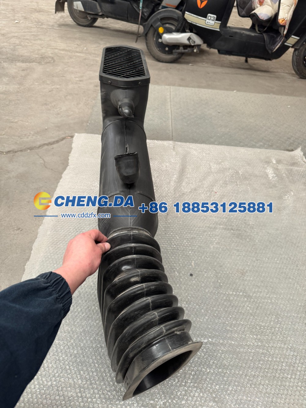 WG9725190002进气道总成（HOWO双筒式旋风管)/WG9725190002