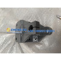 WG9725520106前簧前支架