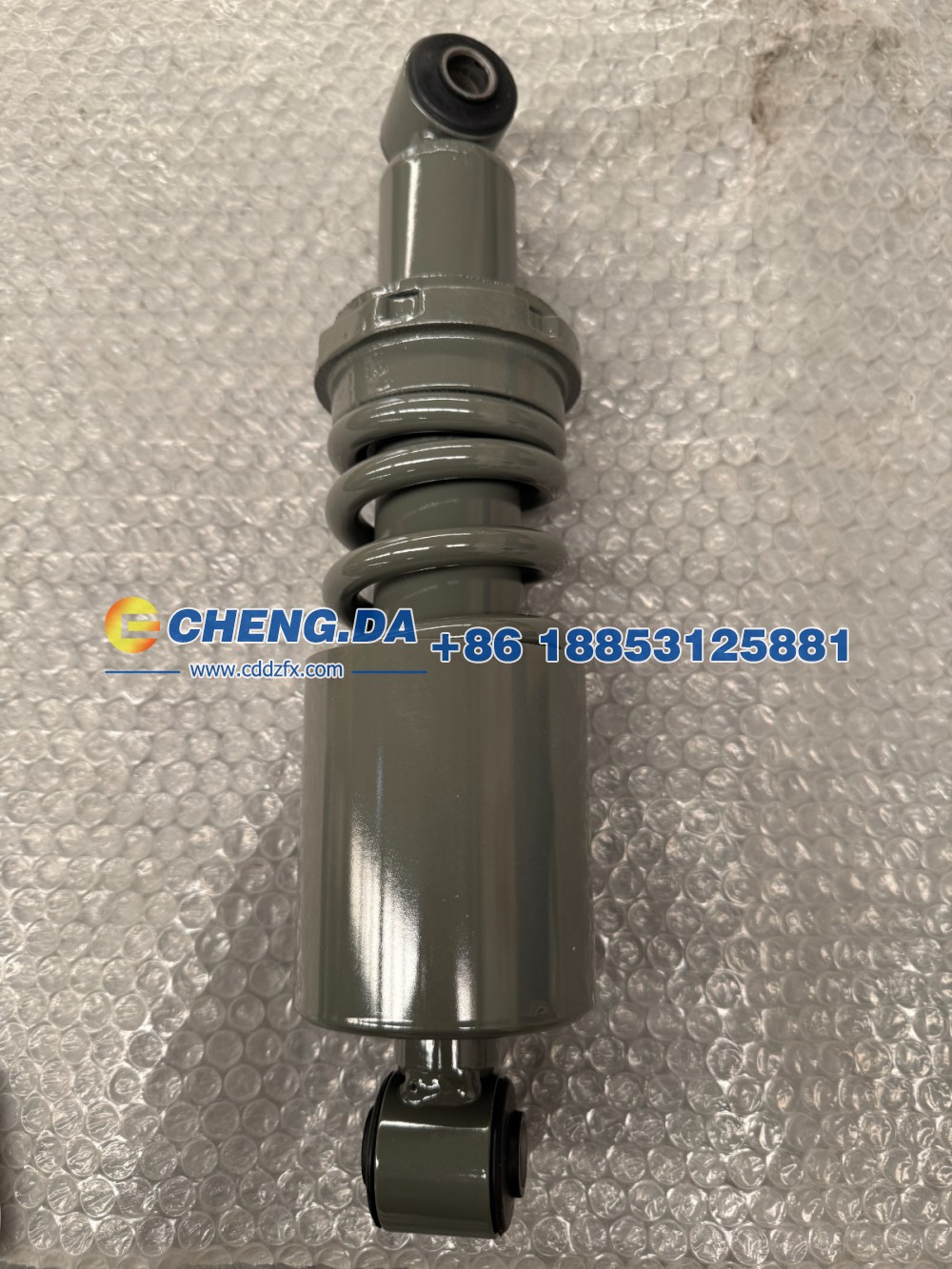 WG1642430385-2豪沃驾驶室前悬减震器/WG1642430385-2