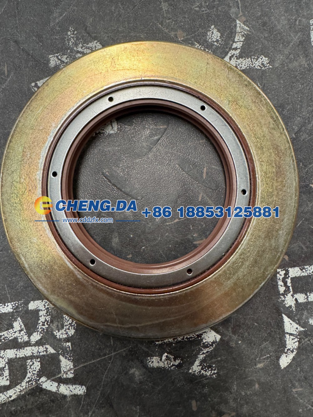 WG7117329017,油封总成85-105-18一体,山东鼎赞飞行汽车制造有限公司