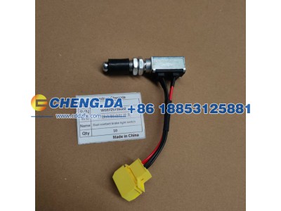 WG9725716002,双触点制动灯开关,山东鼎赞飞行汽车制造有限公司