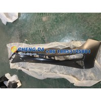 6608151404C90    前杠上