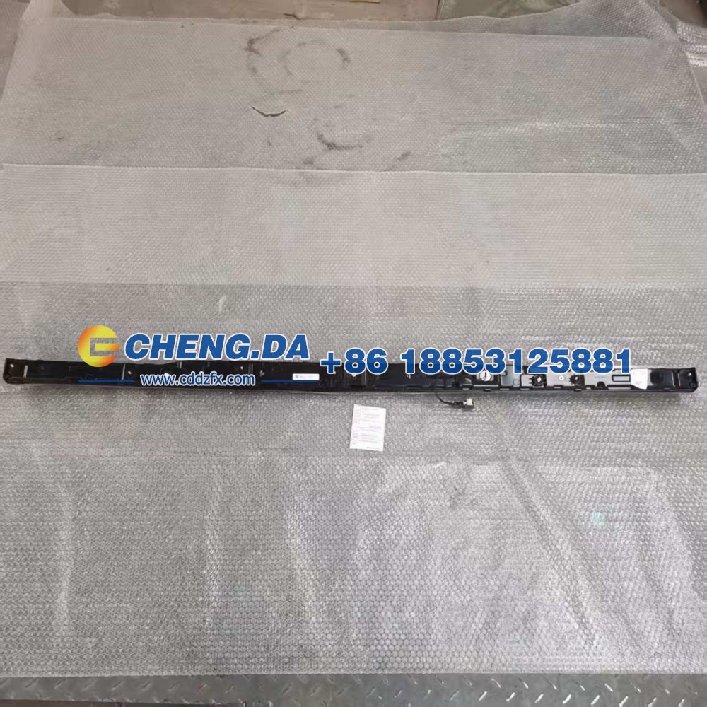 LSFAM1602RA127645,尾部长条灯带 上汽大通皮卡车 星际X,山东鼎赞飞行汽车制造有限公司