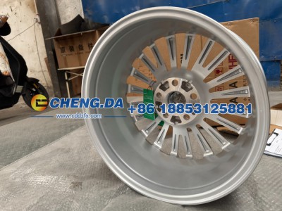 LVGBECK8RG006037,原装轮毂 品牌,山东鼎赞飞行汽车制造有限公司