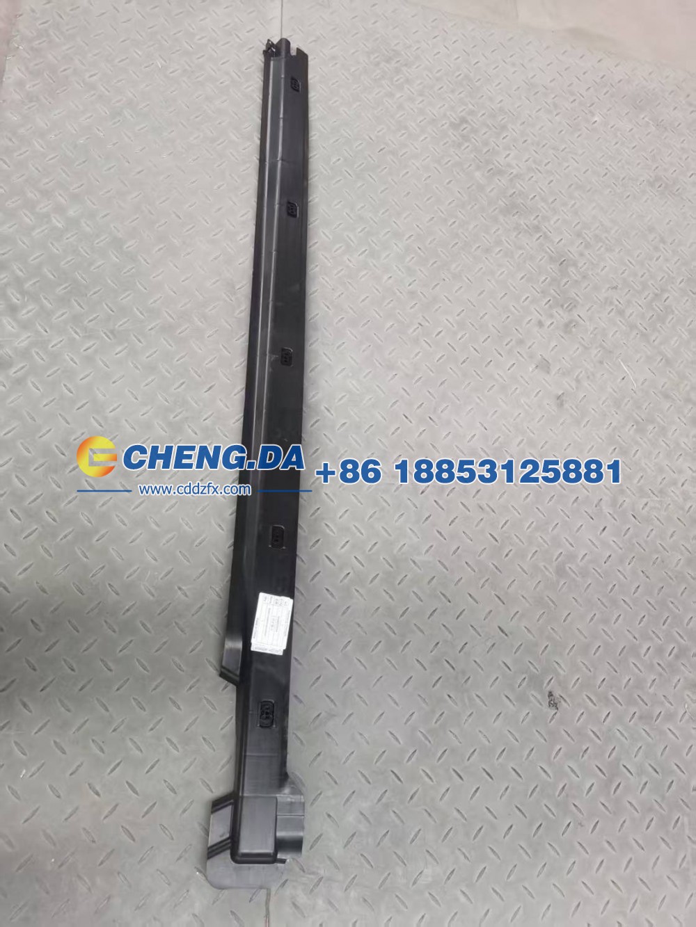 1EA825201A,車底護(hù)板右,山東鼎贊飛行汽車制造有限公司
