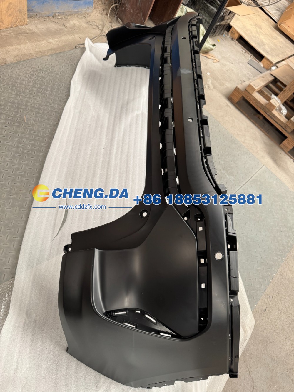 SA3HK-2804130B30,后保险杠上本体总成 时光灰 副厂,山东鼎赞飞行汽车制造有限公司