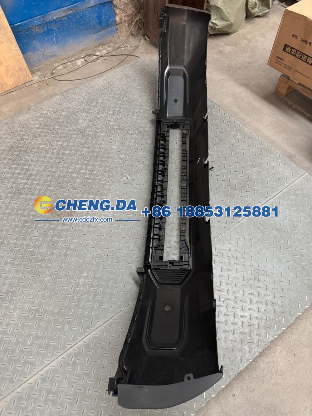 C00592581,前杠下 底漆,山东鼎赞飞行汽车制造有限公司