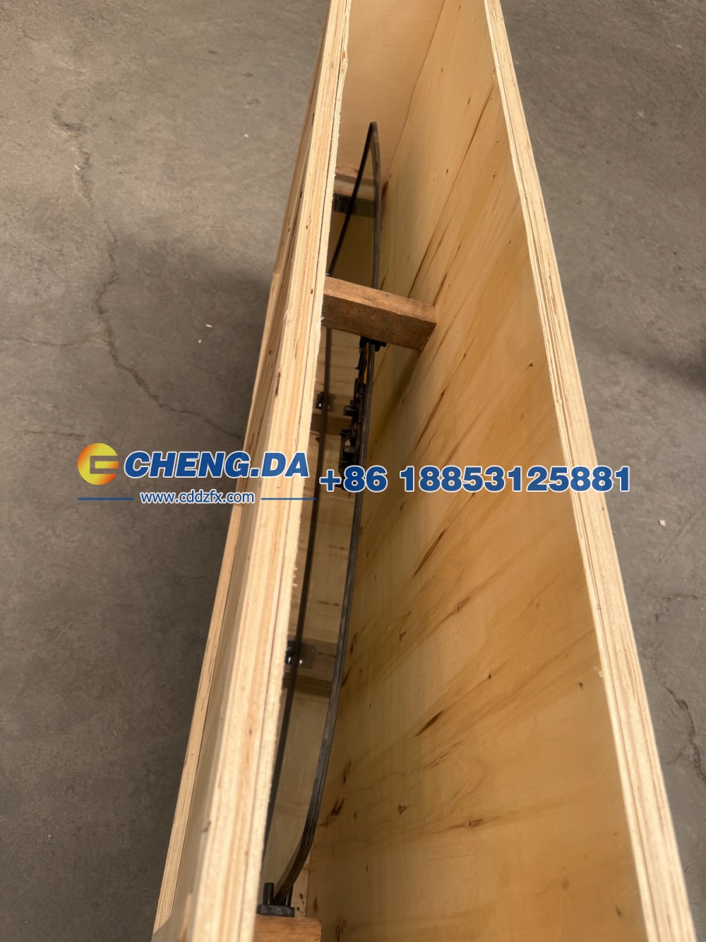 LNBRCFDK7JB236702,前挡风玻璃原厂,山东鼎赞飞行汽车制造有限公司