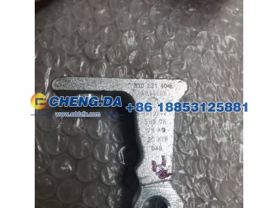 L 8X0 831 404 J,车门合页(右后)上,山东鼎赞飞行汽车制造有限公司