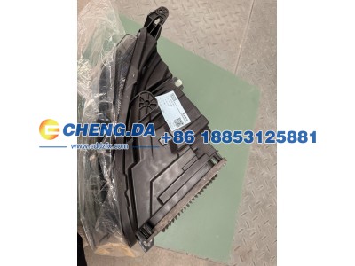 LNBRCFDK7JB236702,右前灯 原厂,山东鼎赞飞行汽车制造有限公司
