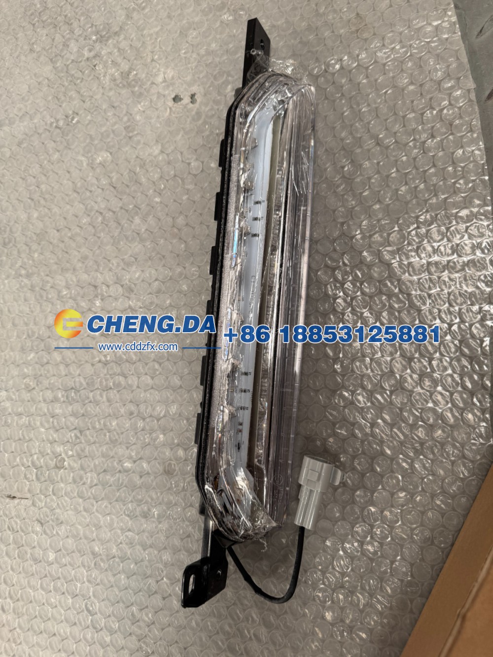 SA3HK-4135200右后雾灯 副厂