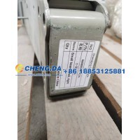 6608003177C15小梁头右