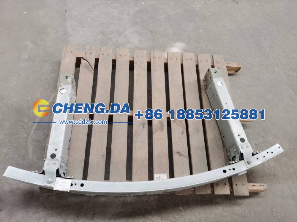 6608090470C15 前杠骨架