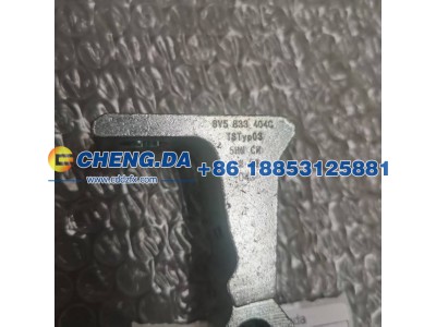 L 8V5 833 404 J,车门合页(右后)下,山东鼎赞飞行汽车制造有限公司