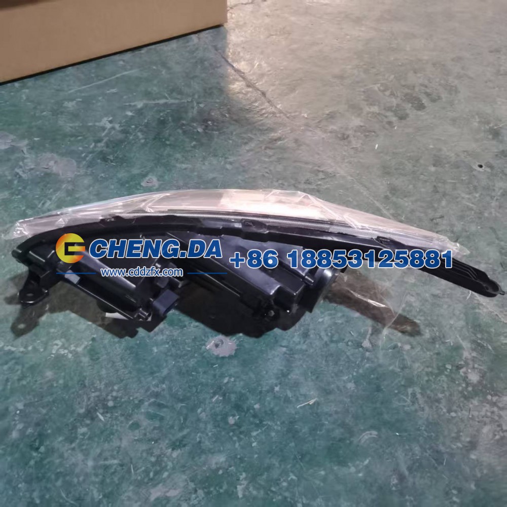 J60-4421020,大灯右,山东鼎赞飞行汽车制造有限公司