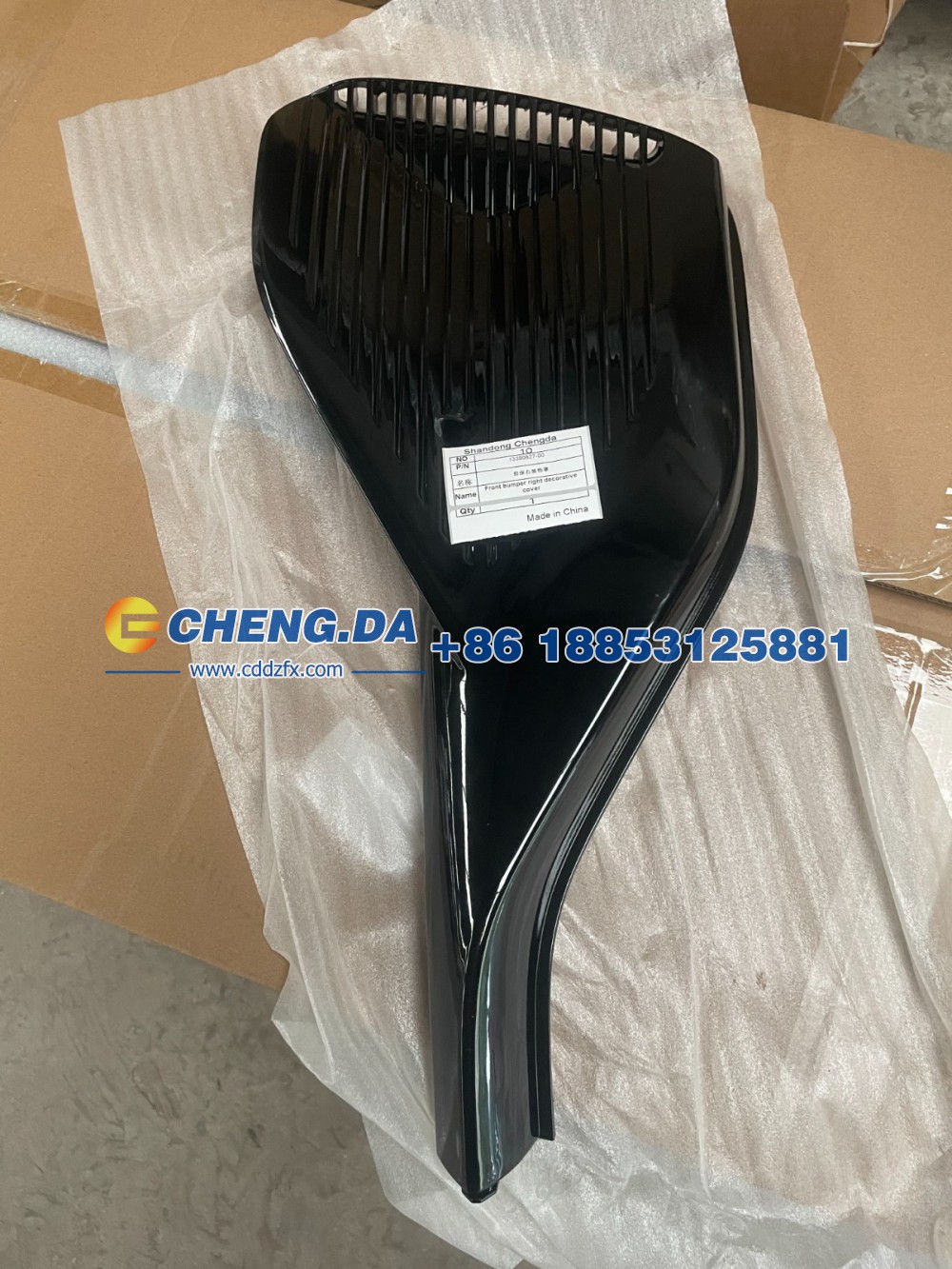 13390827-00    前保右装饰罩