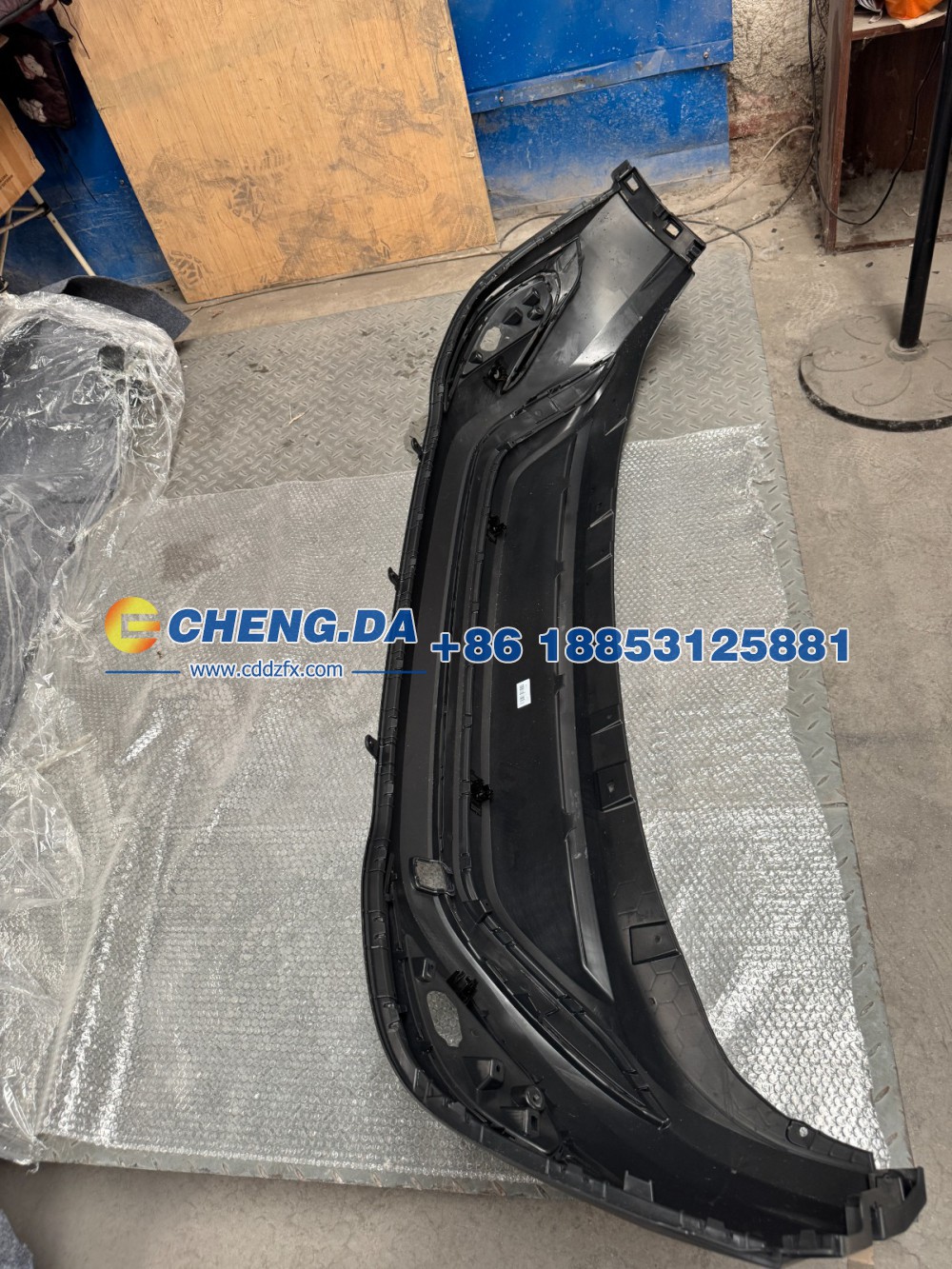 11D807521,后杠黑色下本体,山东鼎赞飞行汽车制造有限公司