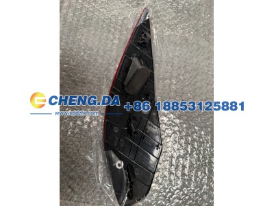 11D945702,右后雾灯,山东鼎赞飞行汽车制造有限公司