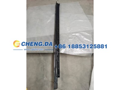 6608163527C90,左门槛饰条,山东鼎赞飞行汽车制造有限公司
