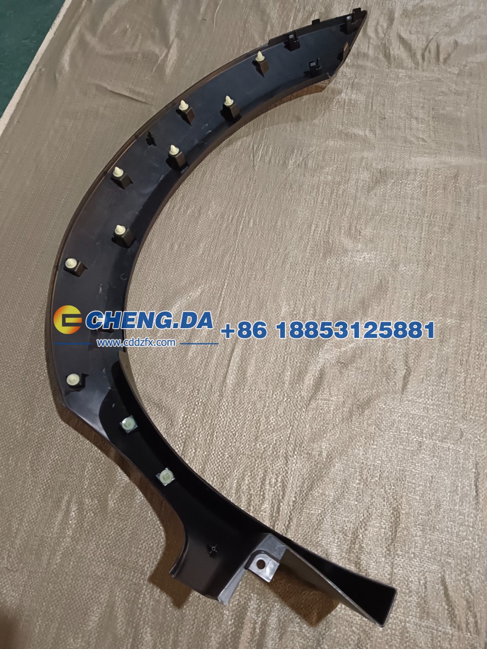 5522100P33A0,左前轮眉总成,山东鼎赞飞行汽车制造有限公司
